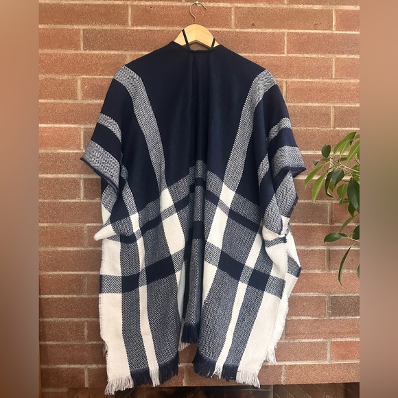 Loft navy and white plaid poncho - Picture 3 of 6